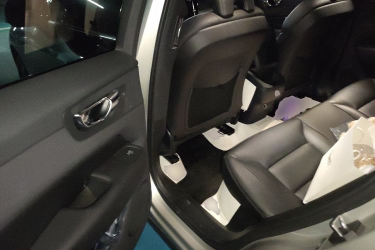 Used Volvo XC60 2019 T5 4x4 Smart Edition China V Standard Left Rear Seat
