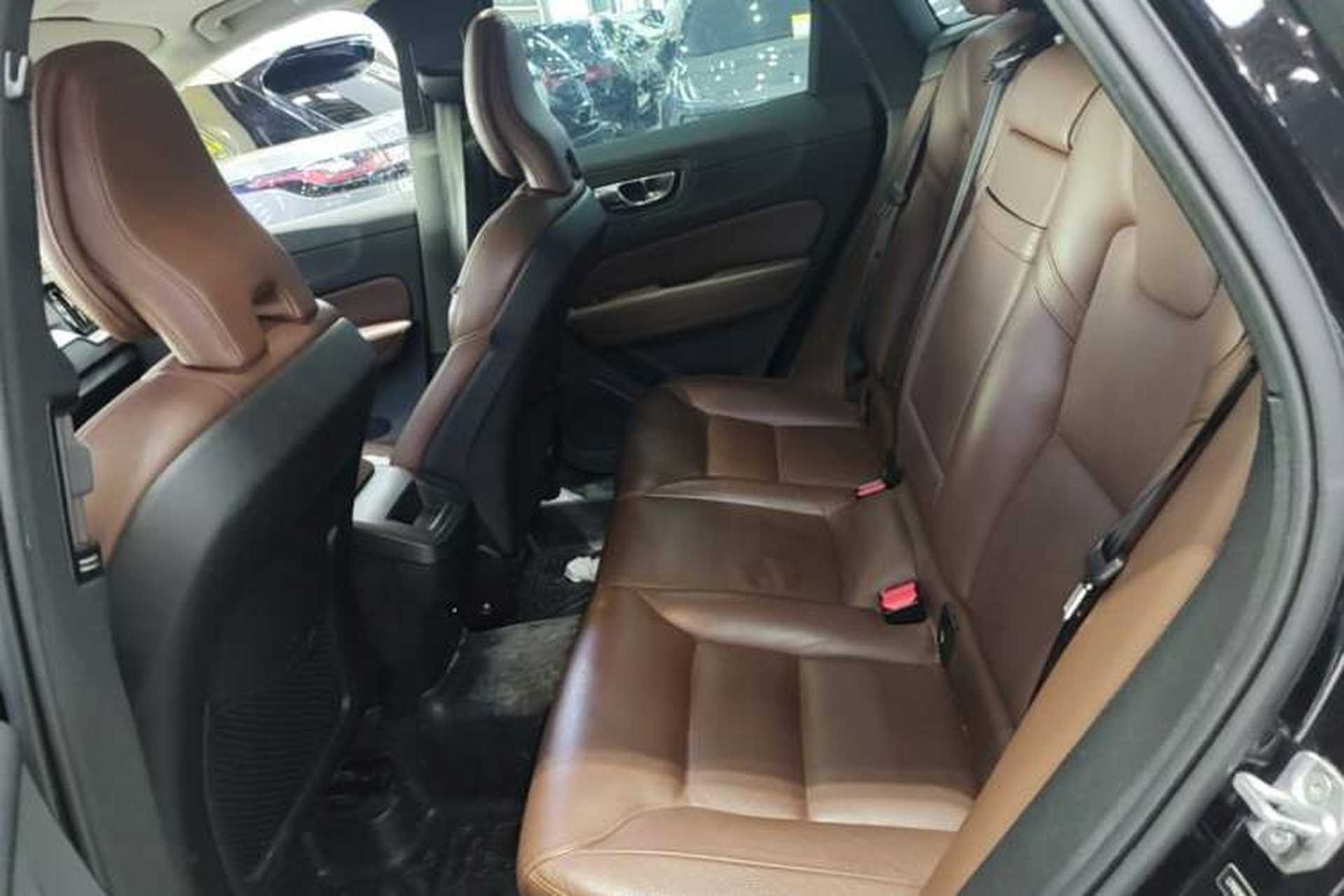 Used Volvo XC60 2019 T5 4x4 Smart Edition China VI Standard Left Rear Seat