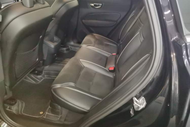 Used Volvo XC60 2019 T5 4x4 Zhiyuan Sport Edition China V Standard Left Rear Seat