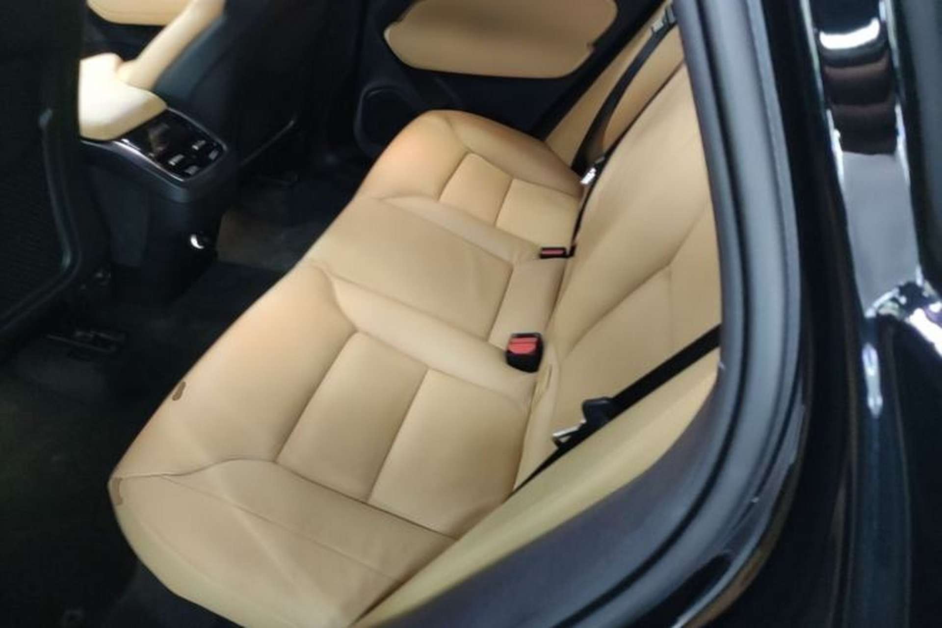 Used Volvo XC60 2019 T5 4x4 Zhiya Luxury Edition China V Standard Left Rear Seat