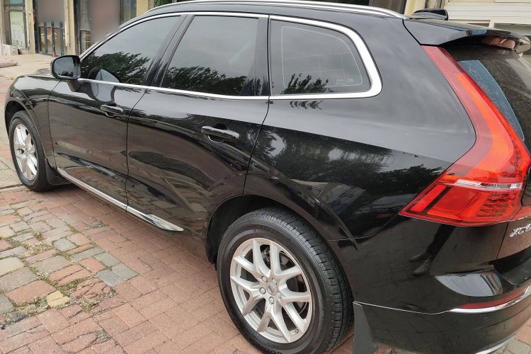Used Volvo XC60 2019 T5 4x4 Smart Edition China VI Standard Left Side