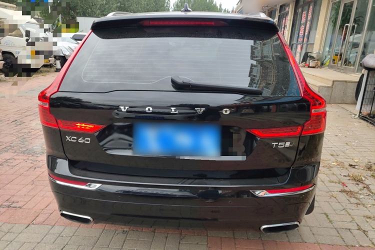 Used Volvo XC60 2019 T5 4x4 Smart Edition China VI Standard Rear