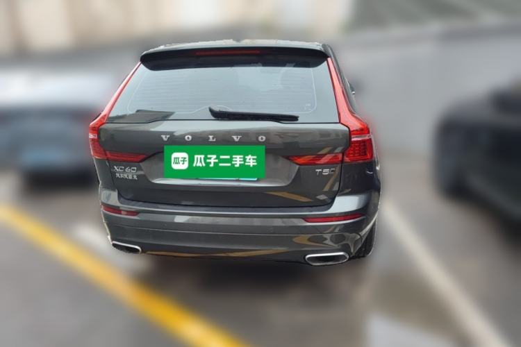 Used Volvo XC60 2019 T5 4x4 Smart Edition China VI Standard Rear