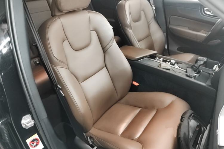 Used Volvo XC60 2019 T5 4x4 Zhiyuan Edition China VI Standard Right Front Seat