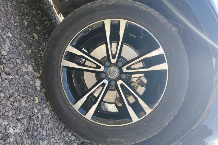 Used Volvo XC60 2019 T5 4x4 Smart Edition China V Standard Right Front Wheel Hub