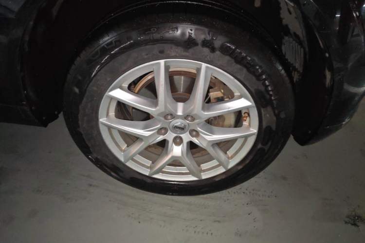 Used Volvo XC60 2019 T5 4x4 Smart Edition China V Standard Right Front Wheel Hub