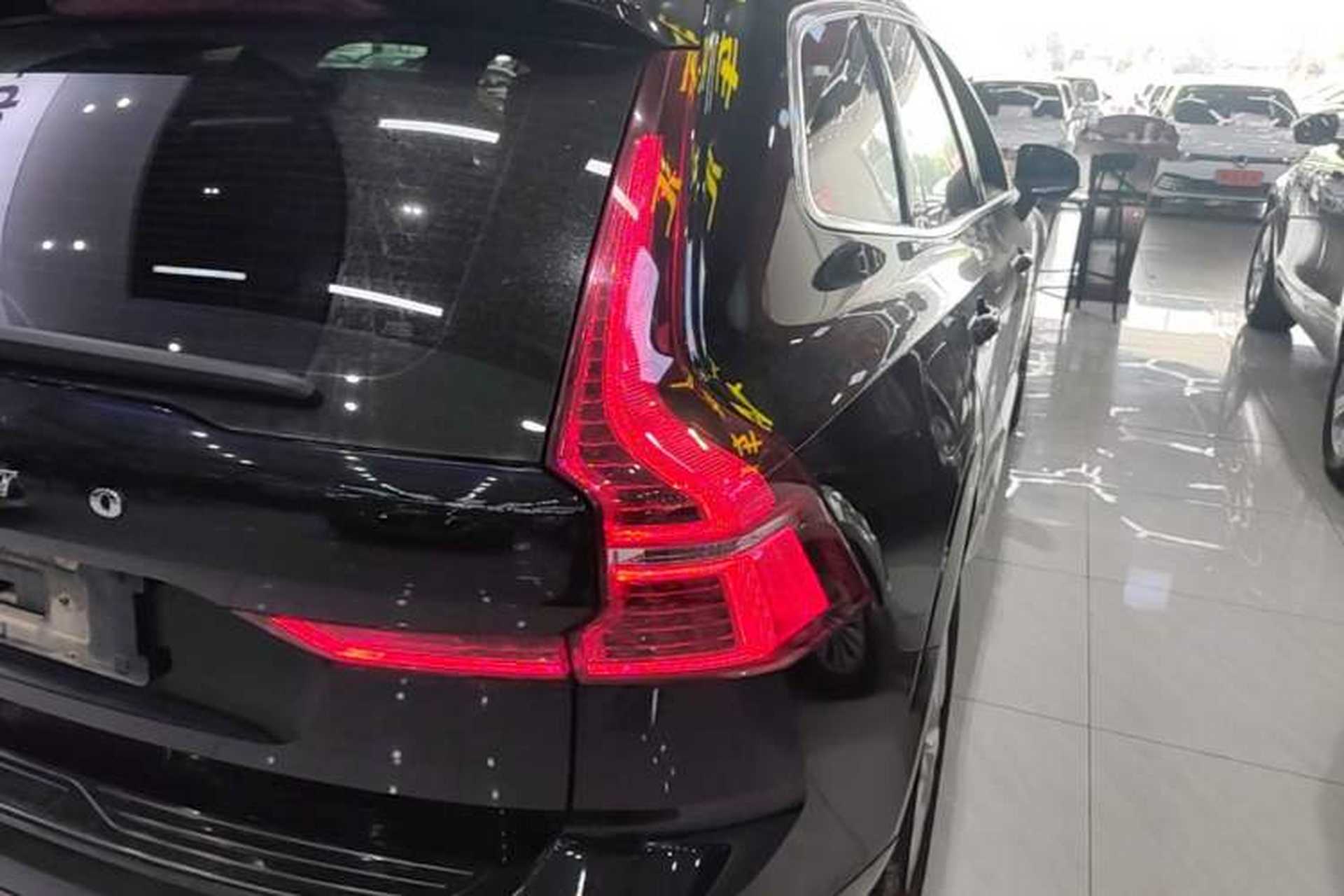 Used Volvo XC60 2019 T5 4x4 Smart Edition China VI Standard Right Rear Taillight