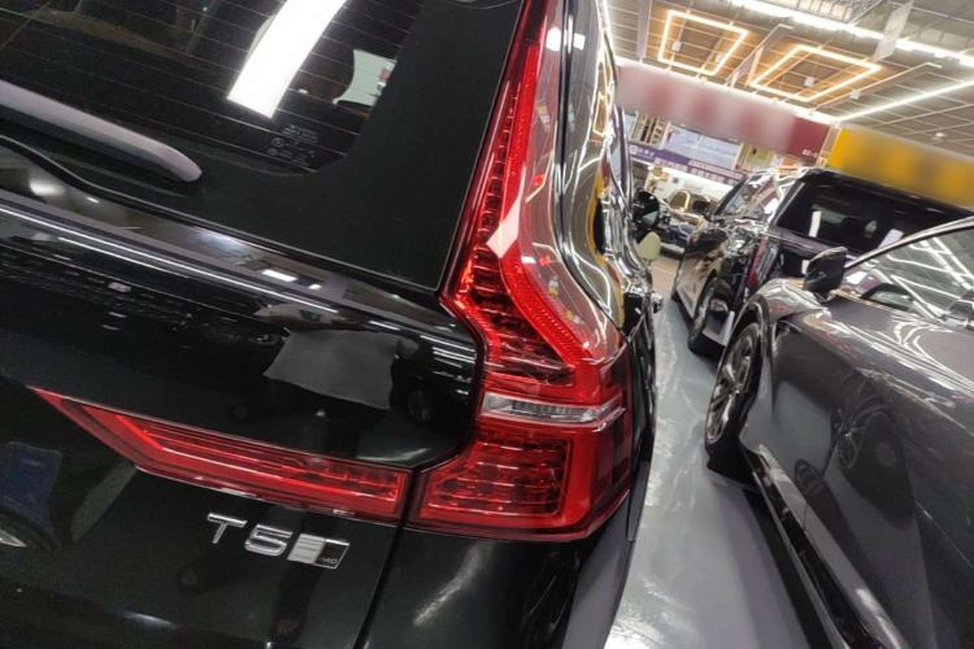 Used Volvo XC60 2019 T5 4x4 Zhiya Luxury Edition China V Standard Right Rear Taillight