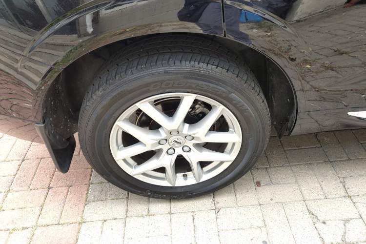 Used Volvo XC60 2019 T5 4x4 Smart Edition China VI Standard Right Rear Wheel Hub