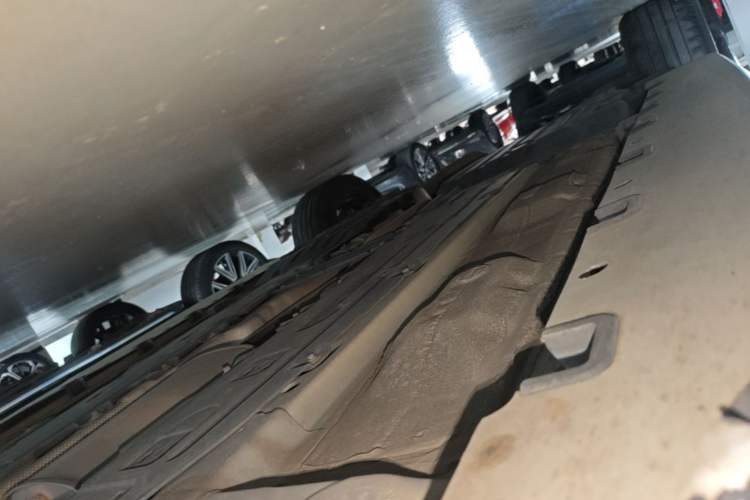Used Volvo XC60 2019 T5 4x4 Smart Edition China V Standard Right Side Sill