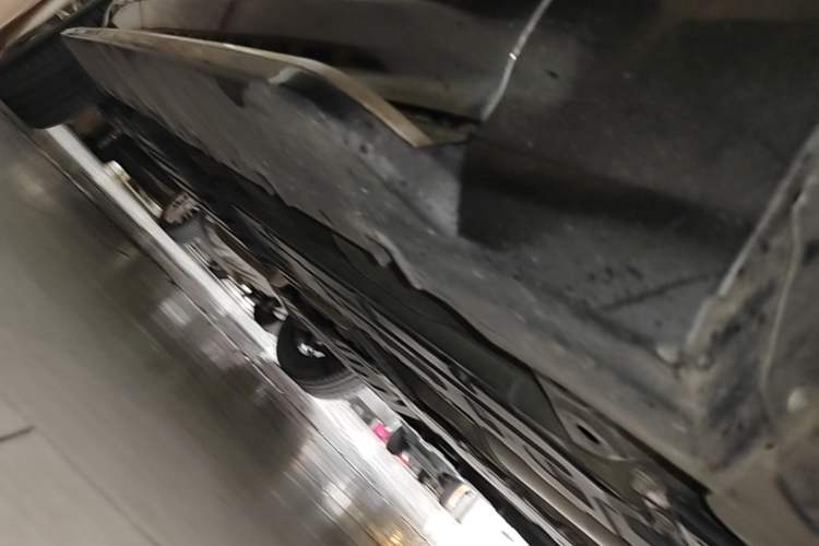 Used Volvo XC60 2019 T5 4x4 Zhiyuan Edition China VI Standard Right Side Sill