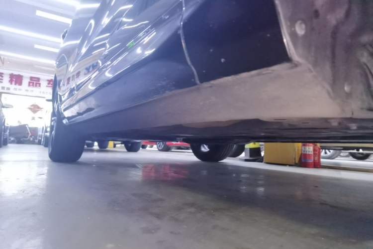 Used Volvo XC60 2019 T5 4x4 Zhiyuan Sport Edition China V Standard Right Side Sill