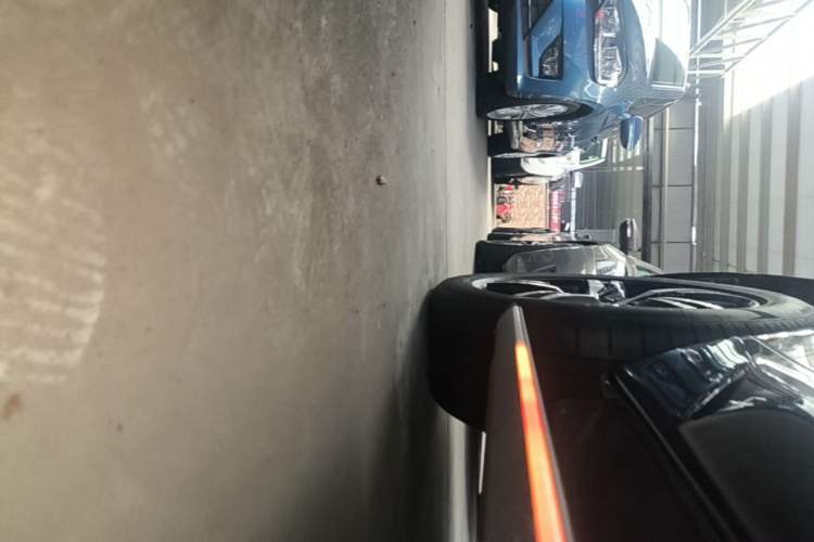 Used Volvo XC60 2019 T5 4x4 Zhiyuan Sport Edition China V Standard Right Side Sill