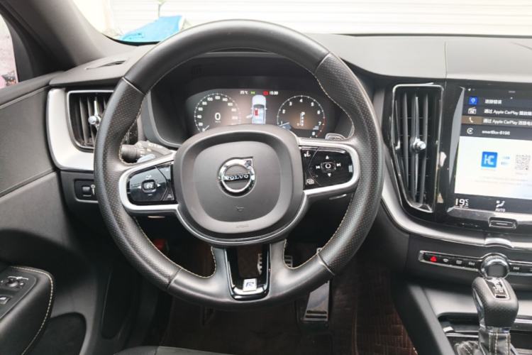 Used Volvo XC60 2019 T5 4x4 Zhiyuan Sport Edition China V Standard Steering Wheel