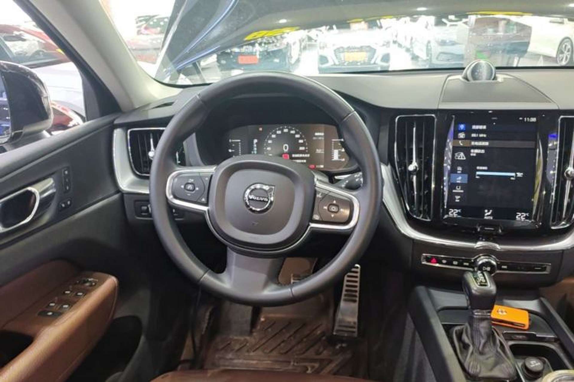 Used Volvo XC60 2019 T5 4x4 Smart Edition China VI Standard Steering Wheel