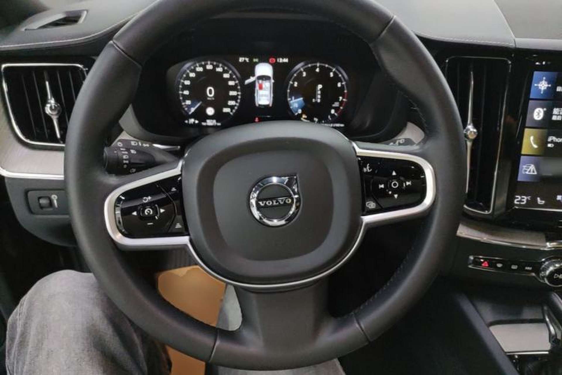 Used Volvo XC60 2019 T5 4x4 Zhiya Luxury Edition China V Standard Steering Wheel