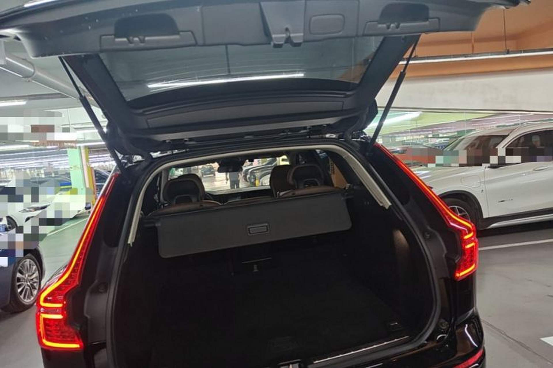 Used Volvo XC60 2019 T5 4x4 Smart Edition China V Standard Trunk