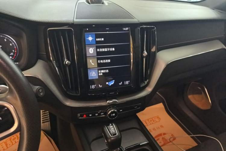 Used Volvo XC60 2019 T5 4x4 Zhiya Sport Edition China V Standard Audio And AC Panel