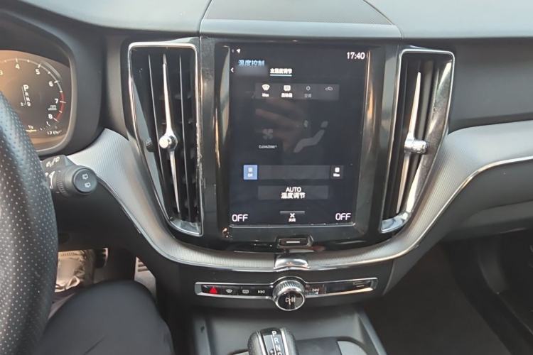 Used Volvo XC60 2019 T5 4x4 Zhiyuan Sport Edition China V Standard Audio And AC Panel