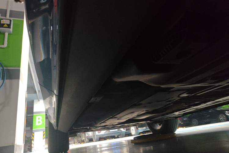 Used Volvo XC60 2019 T5 4x4 Zhiyuan Sport Edition China V Standard Chassis Rear Left
