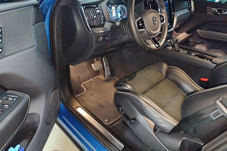 Used Volvo XC60 2019 T5 4x4 Zhiyuan Sport Edition China V Standard Driver Seat