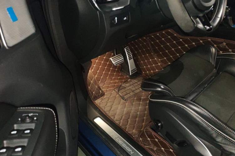 Used Volvo XC60 2019 T5 4x4 Zhiyuan Sport Edition China V Standard Driver Seat