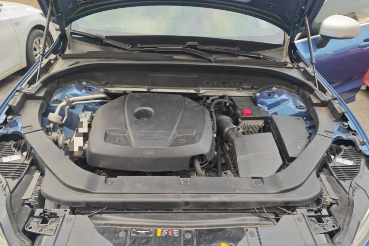 Used Volvo XC60 2019 T5 4x4 Zhiyuan Sport Edition China V Standard Engine Bay