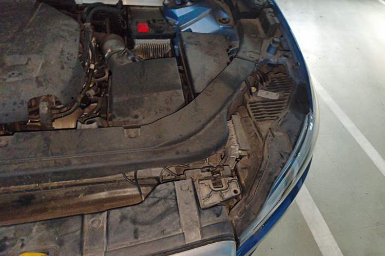 Used Volvo XC60 2019 T5 4x4 Zhiyuan Sport Edition China V Standard Engine Bay Left