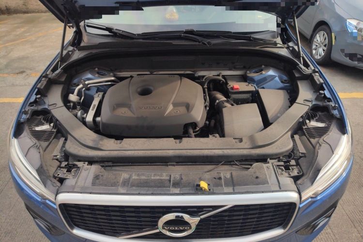 Used Volvo XC60 2019 T5 4x4 Zhiyuan Sport Edition China V Standard Engine Bay