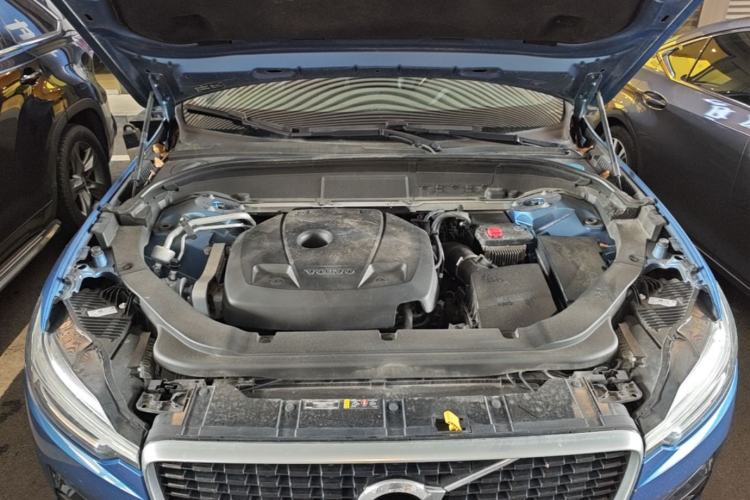 Used Volvo XC60 2019 T5 4x4 Zhiyuan Sport Edition China V Standard Engine Bay