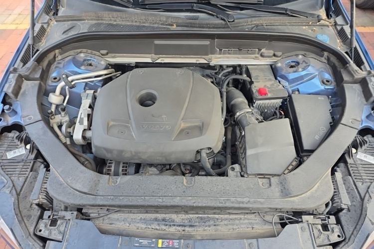 Used Volvo XC60 2019 T5 4x4 Zhiyuan Sport Edition China V Standard Engine Bay