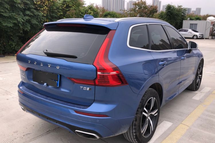 Used Volvo XC60 2019 T5 4x4 Smart & Dynamic Sport Edition China VI Standard Exterior 2