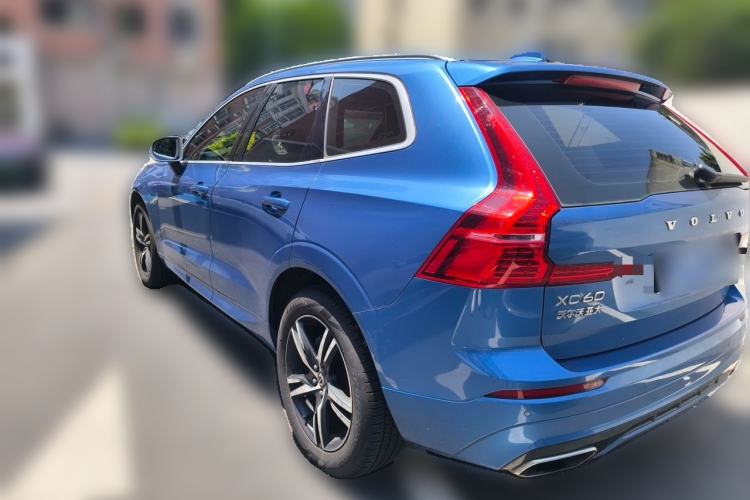 Used Volvo XC60 2019 T5 4x4 Smart Edition China V Standard Exterior 3