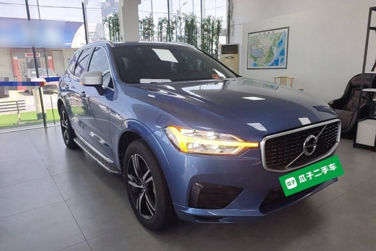 Used Volvo XC60 2019 T5 4x4 Smart & Dynamic Sport Edition China VI Standard Front Right 45 Deg