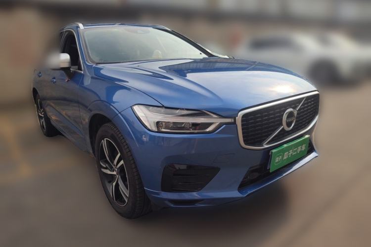Used Volvo XC60 2019 T5 4x4 Zhiyuan Sport Edition China V Standard Front Right 45 Deg