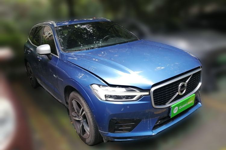 Used Volvo XC60 2019 T5 4x4 Smart & Dynamic Sport Edition China VI Standard Front Right 45 Deg