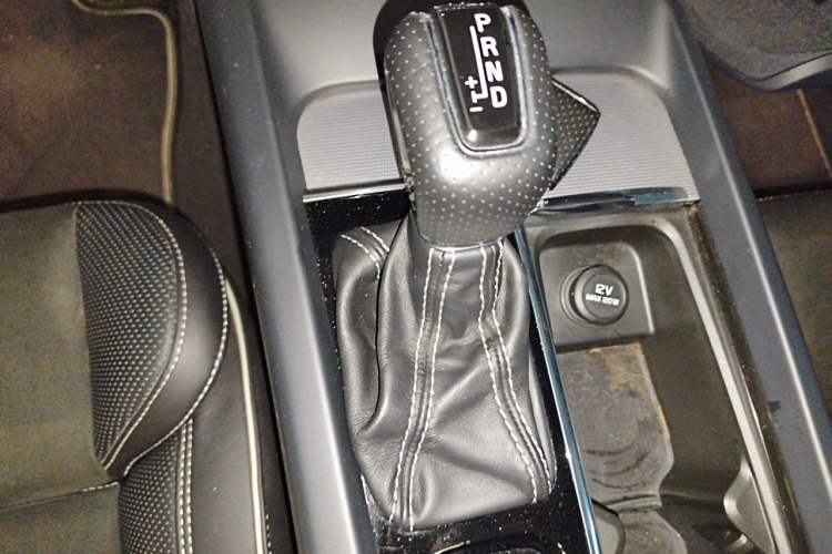 Used Volvo XC60 2019 T5 4x4 Zhiyuan Sport Edition China V Standard Gear Lever