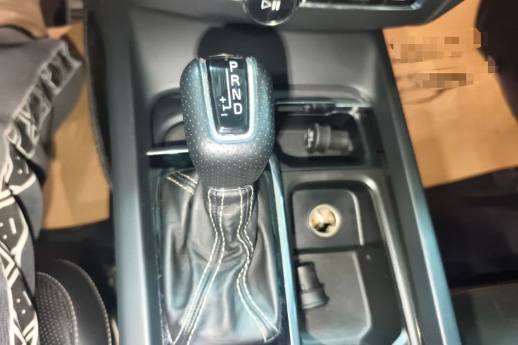 Used Volvo XC60 2019 T5 4x4 Smart & Dynamic Sport Edition China VI Standard Gear Lever