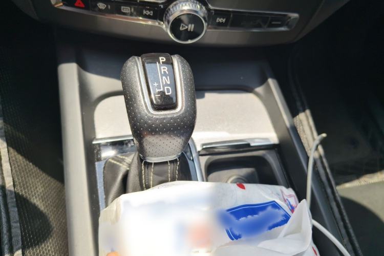 Used Volvo XC60 2019 T5 4x4 Smart Edition China V Standard Gear Lever