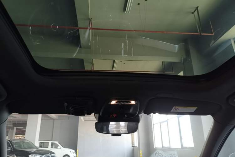 Used Volvo XC60 2019 T5 4x4 Smart & Dynamic Sport Edition China VI Standard Headliner