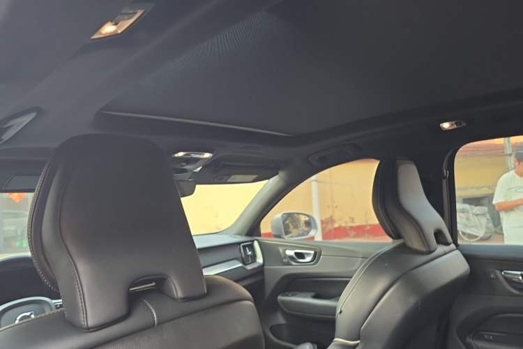 Used Volvo XC60 2019 T5 4x4 Zhiyuan Sport Edition China V Standard Headliner