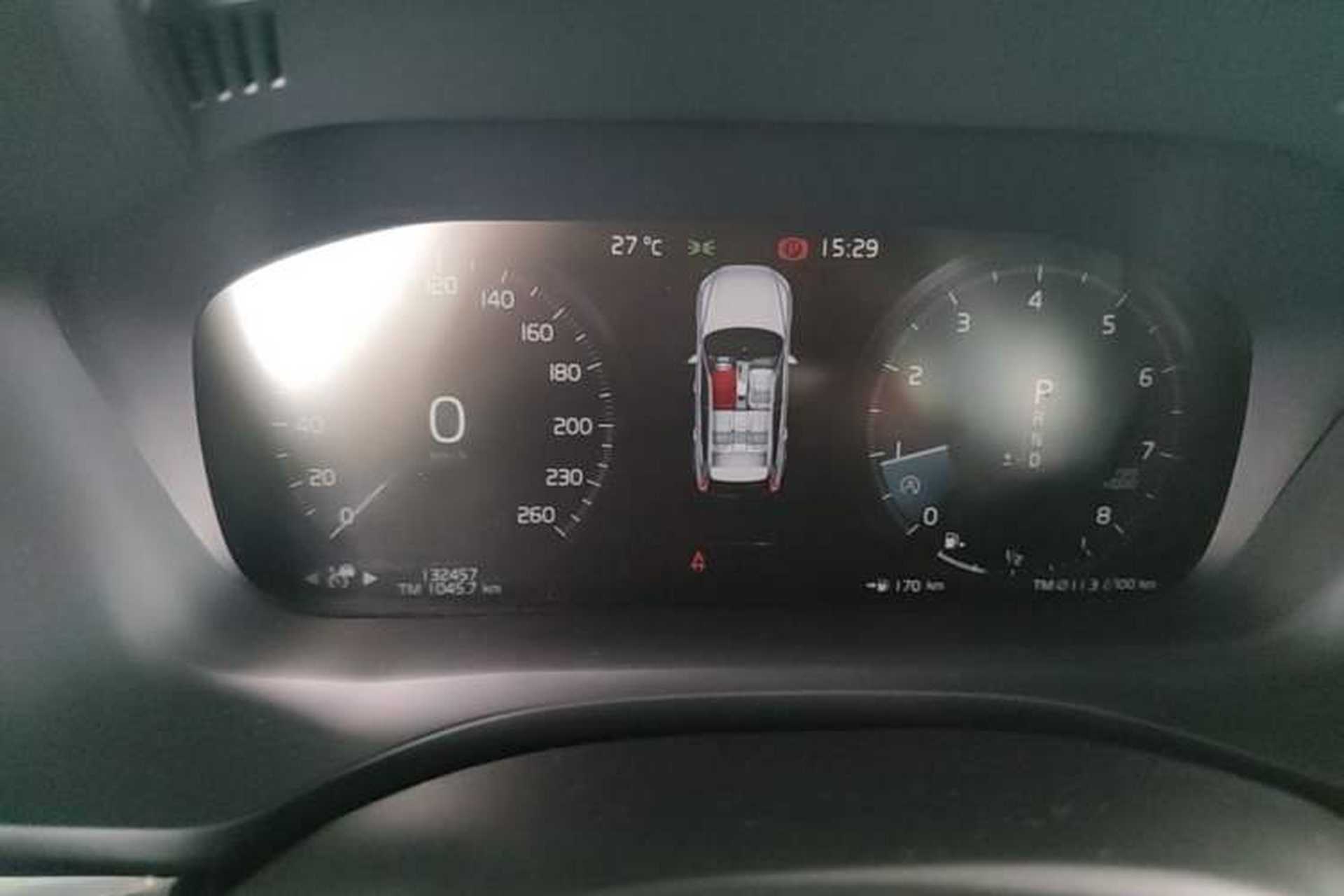 Used Volvo XC60 2019 T5 4x4 Smart & Dynamic Sport Edition China VI Standard Instrument Cluster
