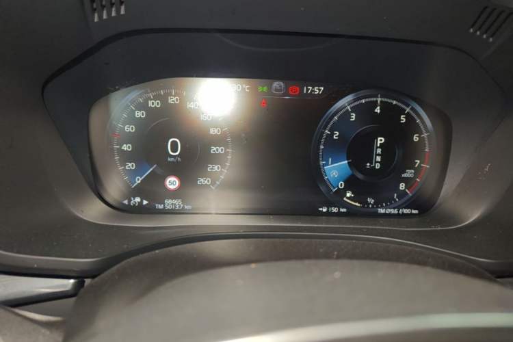 Used Volvo XC60 2019 T5 4x4 Smart Edition China V Standard Instrument Cluster