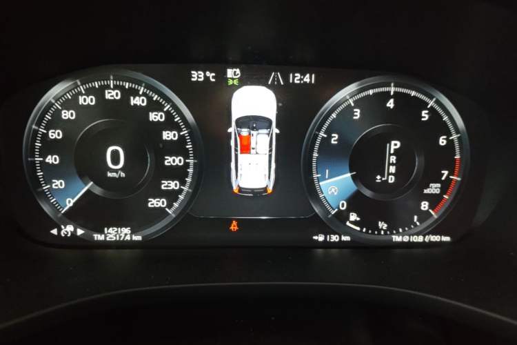 Used Volvo XC60 2019 T5 4x4 Zhiyuan Sport Edition China V Standard Instrument Cluster