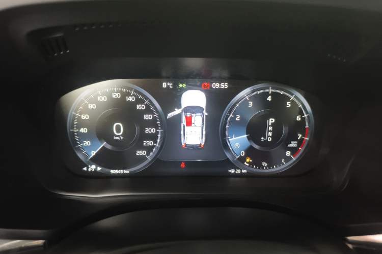 Used Volvo XC60 2019 T5 4x4 Smart & Dynamic Sport Edition China VI Standard Instrument Cluster