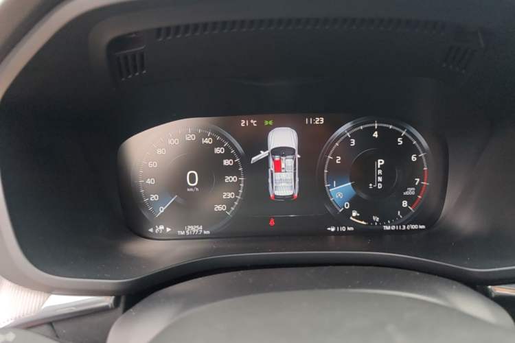 Used Volvo XC60 2019 T5 4x4 Smart & Dynamic Sport Edition China VI Standard Instrument Cluster