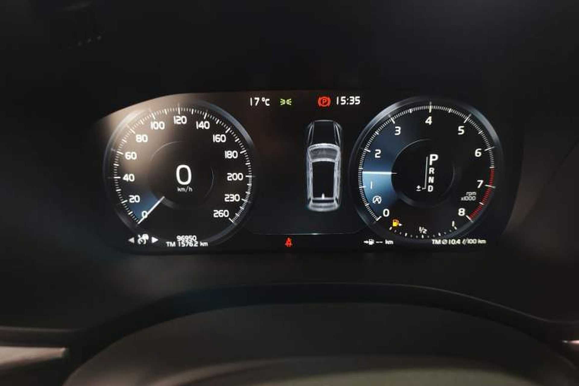 Used Volvo XC60 2019 T5 4x4 Smart & Dynamic Sport Edition China VI Standard Instrument Cluster
