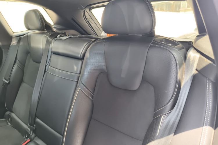Used Volvo XC60 2019 T5 4x4 Smart Edition China V Standard Interior 4