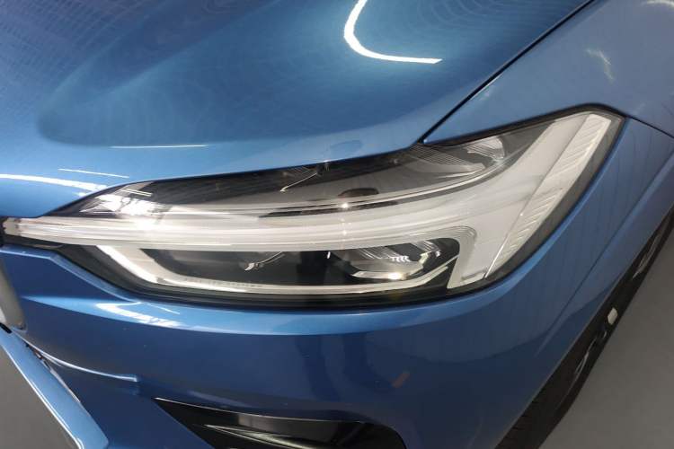 Used Volvo XC60 2019 T5 4x4 Smart & Dynamic Sport Edition China VI Standard Left Front Headlight