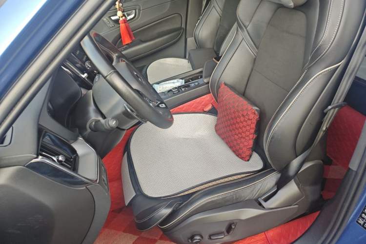 Used Volvo XC60 2019 T5 4x4 Zhiyuan Sport Edition China V Standard Left Front Seat